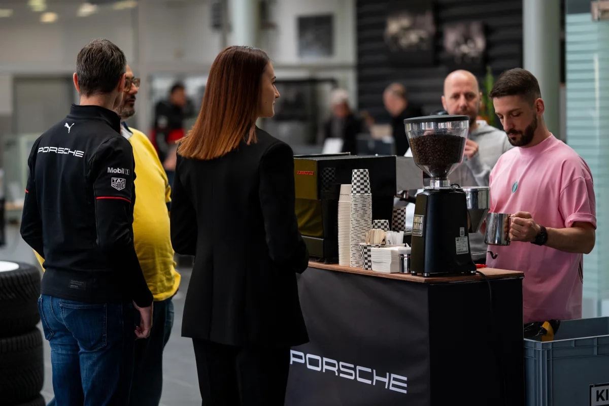 Кафетерија кафе бар на Porsche догађају